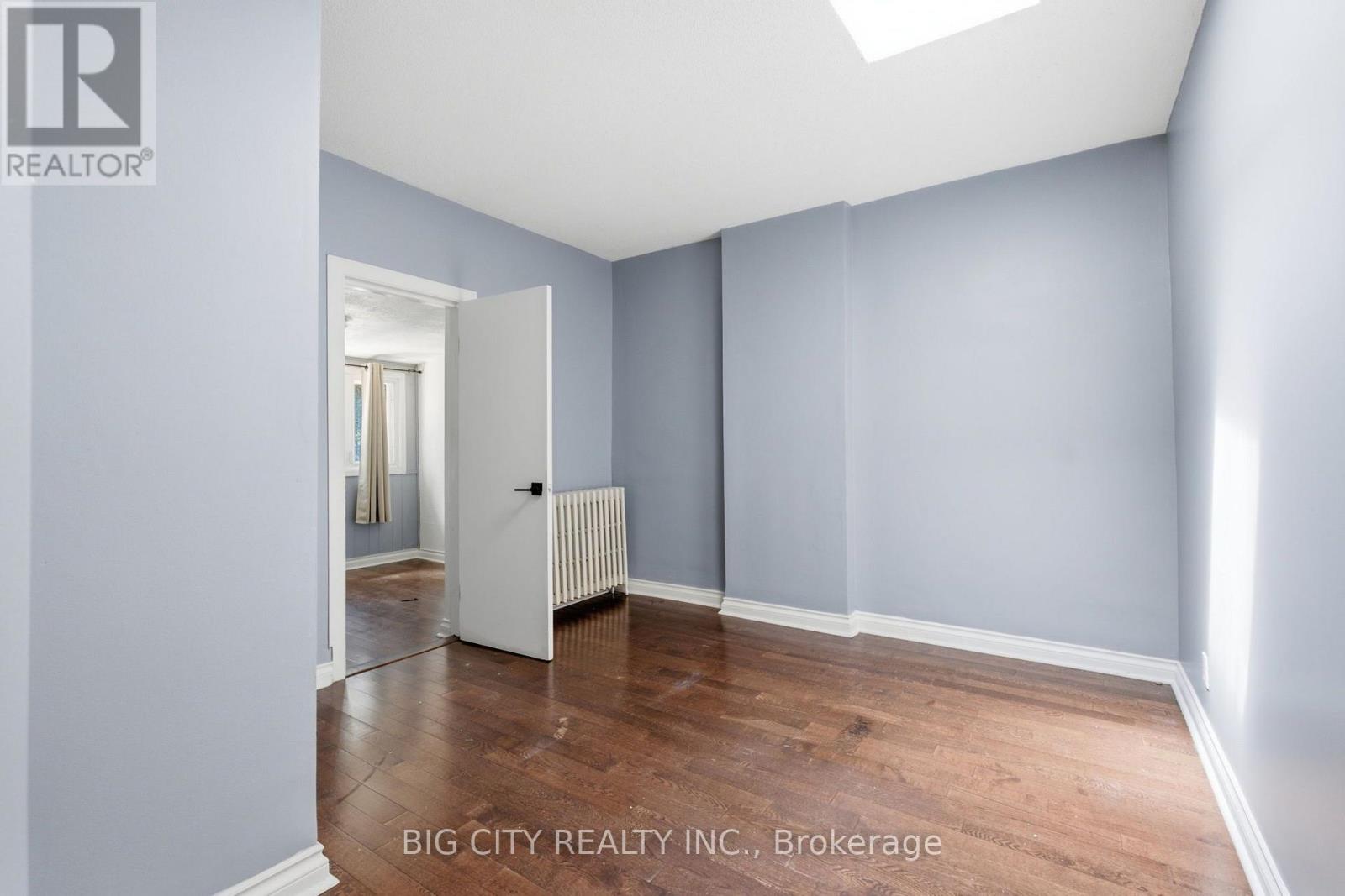 UPPER - 1362 BATHURST STREET - Photo 21