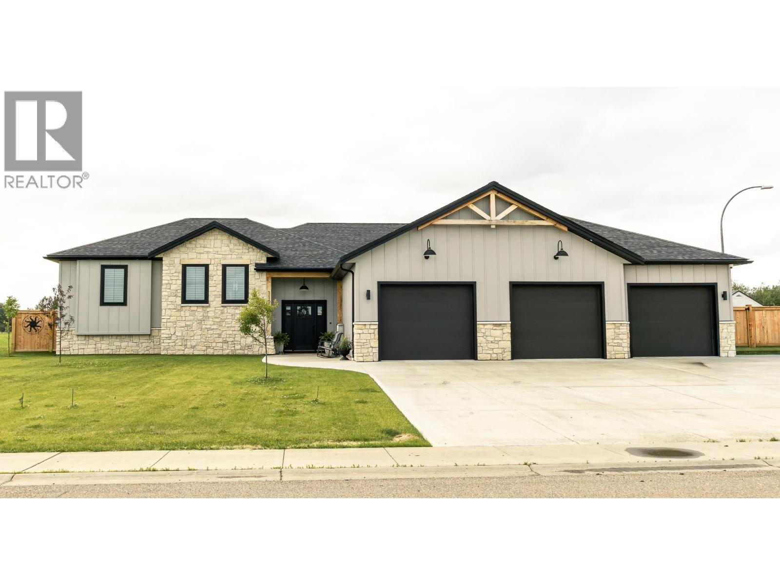 11229 112 AVENUE, Fort St. John