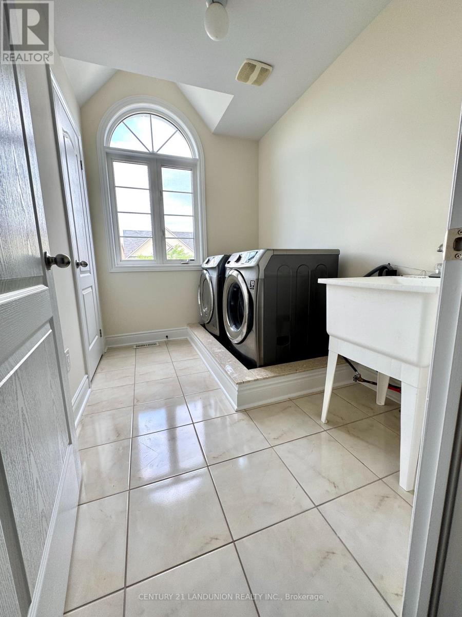 921 Goring Circle, Newmarket, Ontario L3X 0B6 - Photo 22 - N13545492