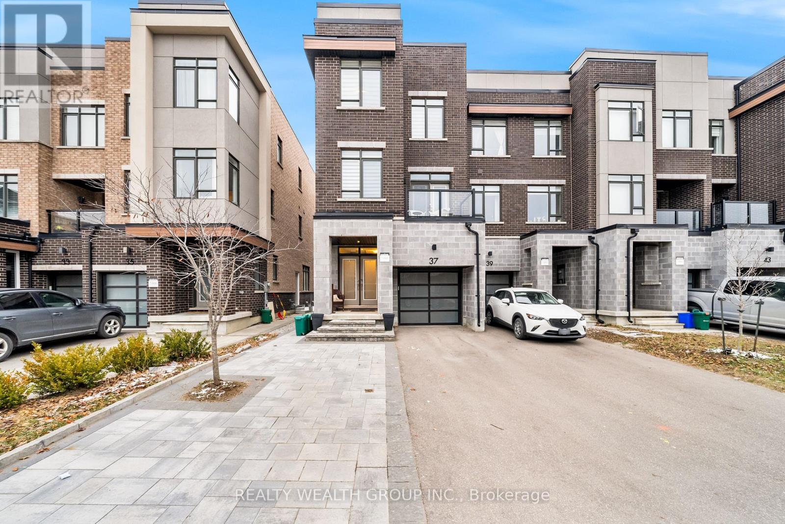Main - 37 Fancamp Drive, Vaughan, Ontario L6A 4Z2 - Photo 2 - N13545536