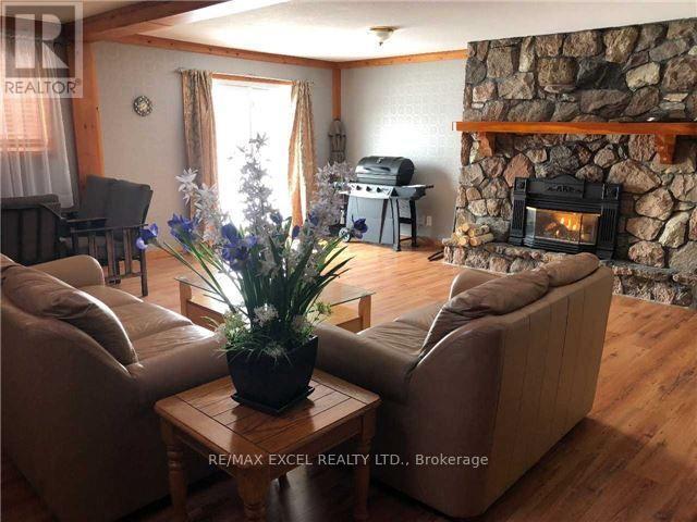 45 Bruce Avenue, Georgina, Ontario L4P 1K4 - Photo 8 - N13545630