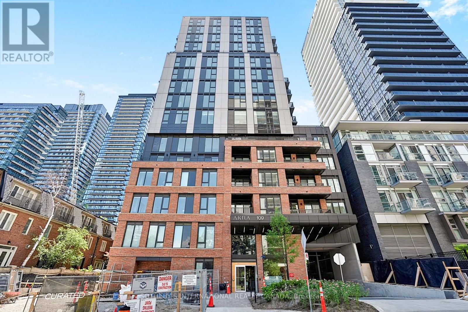 1110 - 109 Erskine Avenue, Toronto, Ontario  M4P 1Y5 - Photo 1 - C13516088