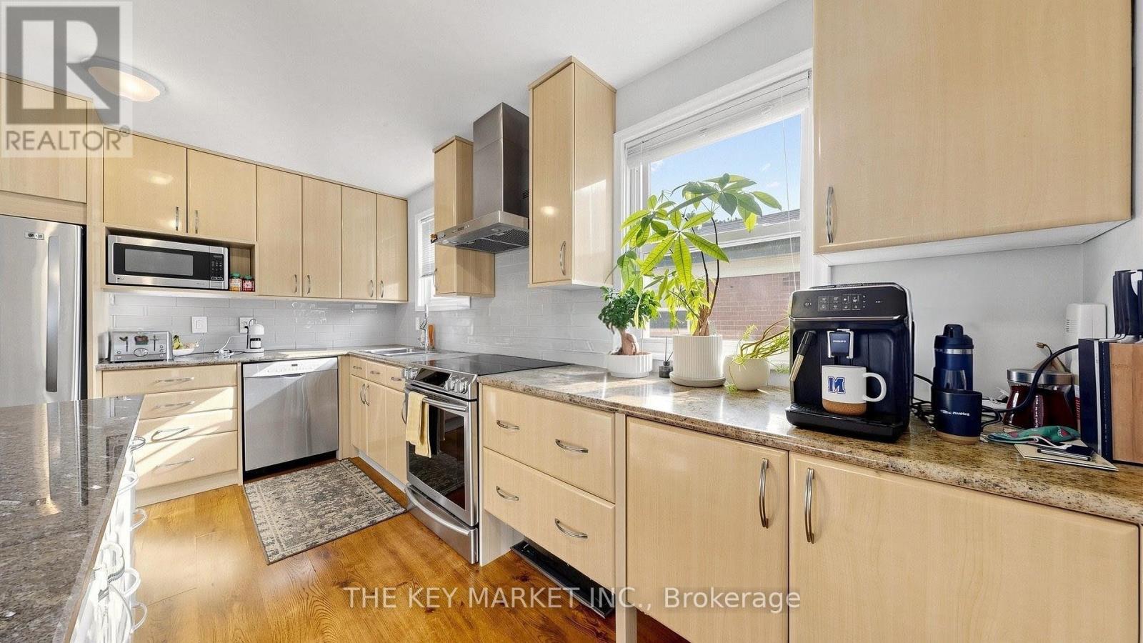 209 St Clements Avenue, Toronto, Ontario  M4R 1H3 - Photo 11 - C13545560