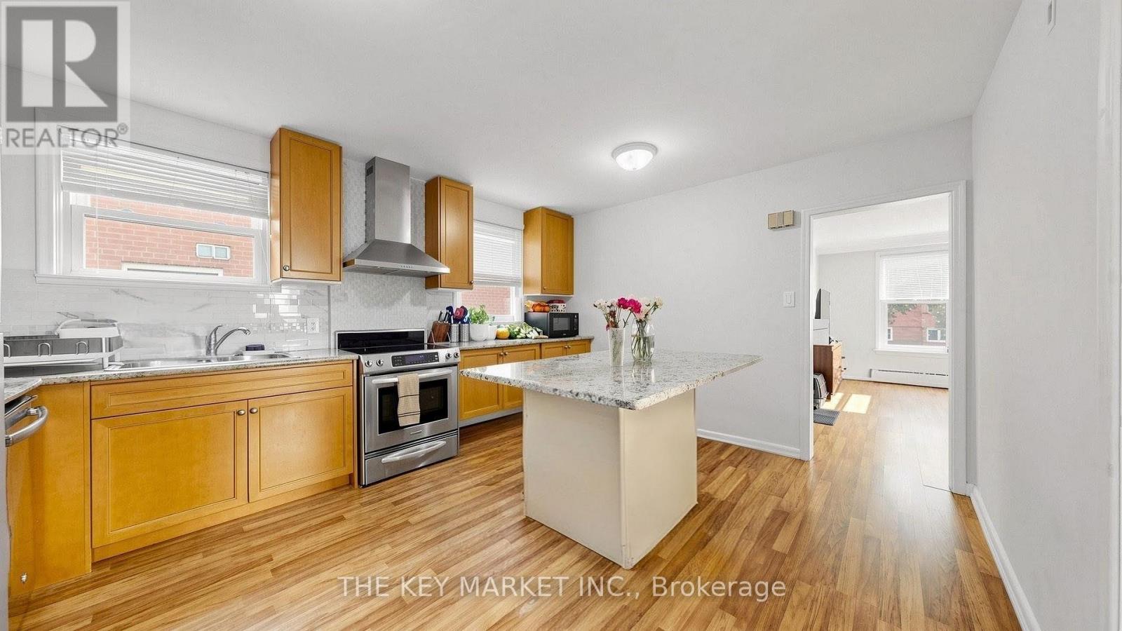 209 St Clements Avenue, Toronto, Ontario  M4R 1H3 - Photo 25 - C13545560