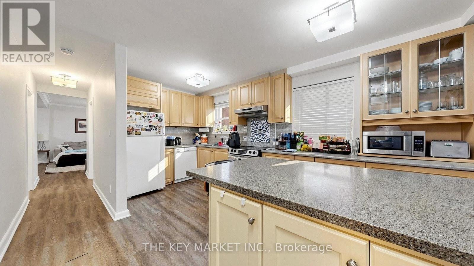 209 St Clements Avenue, Toronto, Ontario  M4R 1H3 - Photo 36 - C13545560