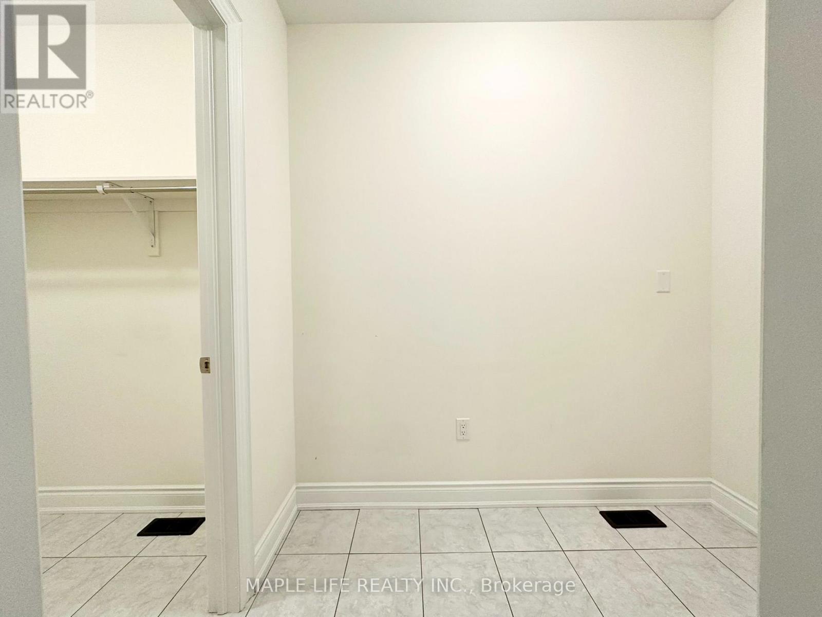 162 Rowe Street, Bradford West Gwillimbury, Ontario L3Z 4N2 - Photo 17 - N13423672