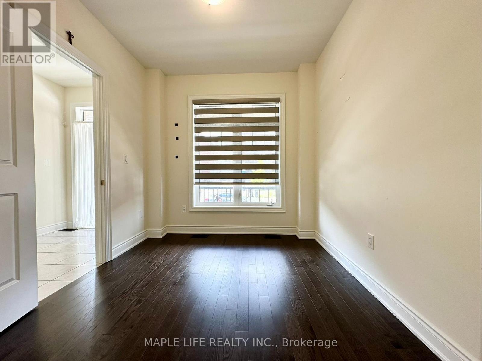 162 Rowe Street, Bradford West Gwillimbury, Ontario L3Z 4N2 - Photo 8 - N13423672