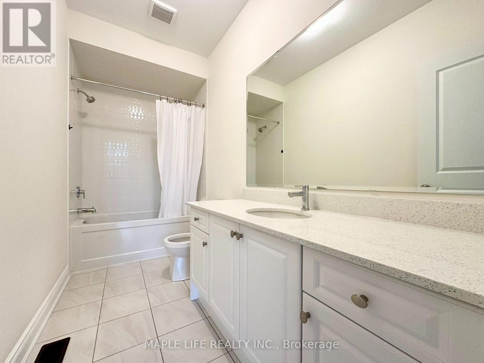 162 Rowe Street, Bradford West Gwillimbury, Ontario L3Z 4N2 - Photo 23 - N13423672