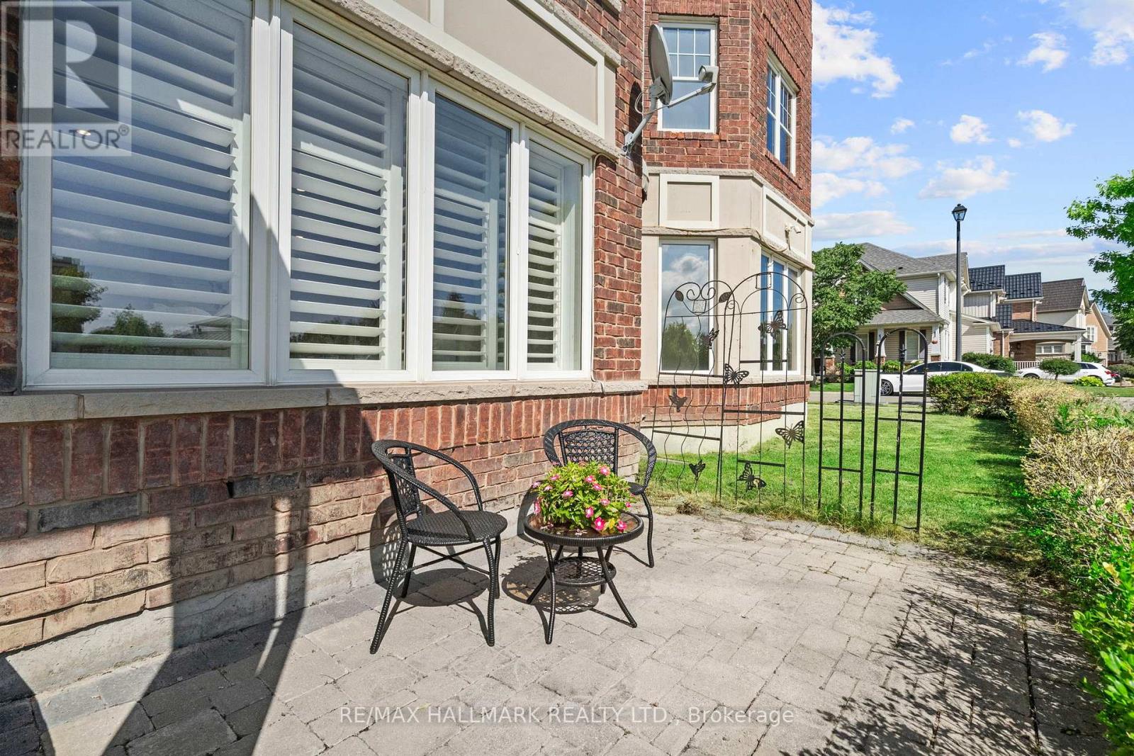 553 Gervais Terrace, Milton, Ontario L9T 7R7 - Photo 2 - W13545396