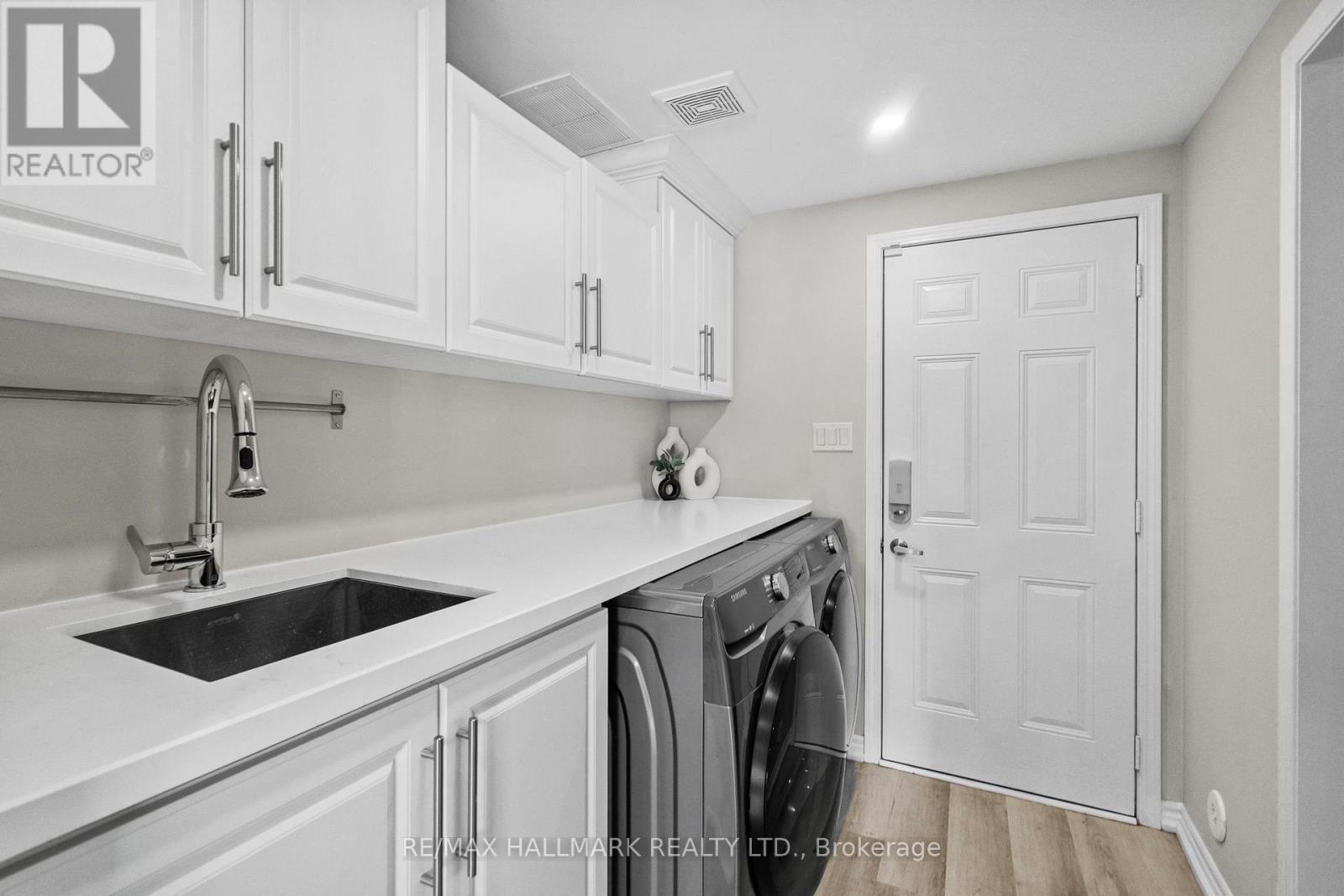 553 Gervais Terrace, Milton, Ontario L9T 7R7 - Photo 39 - W13545396