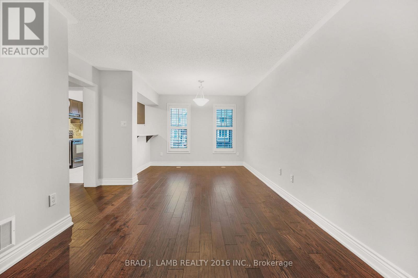 930 Nadalin Heights, Milton, Ontario L9T 8R5 - Photo 6 - W13545428