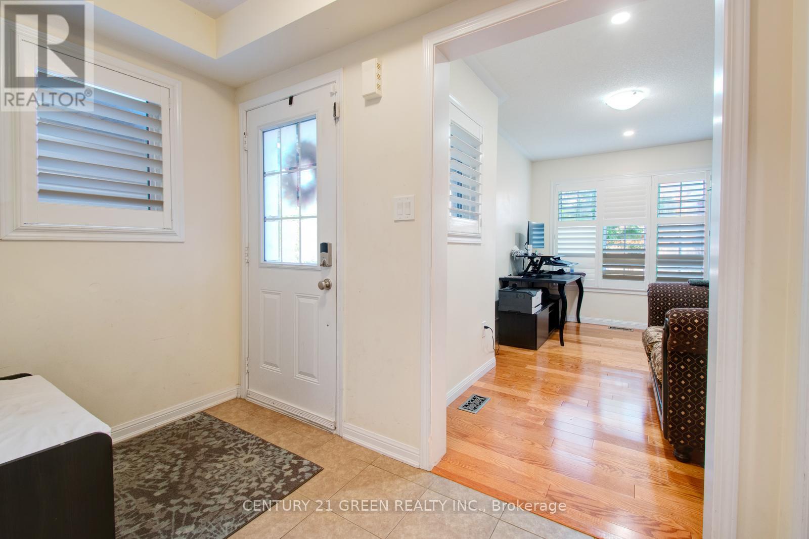 26 Killick Road, Brampton, Ontario L7A 0Y6 - Photo 4 - W13545512