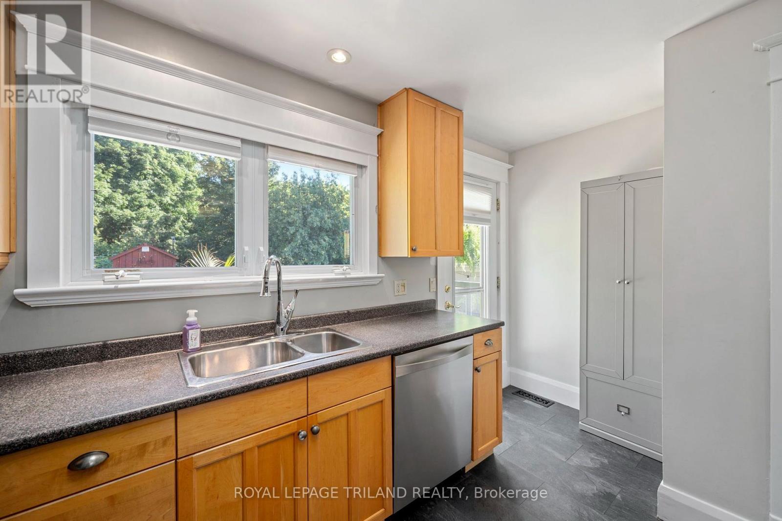 52 Emery Street E, London South, Ontario  N6C 2C8 - Photo 16 - X13544234