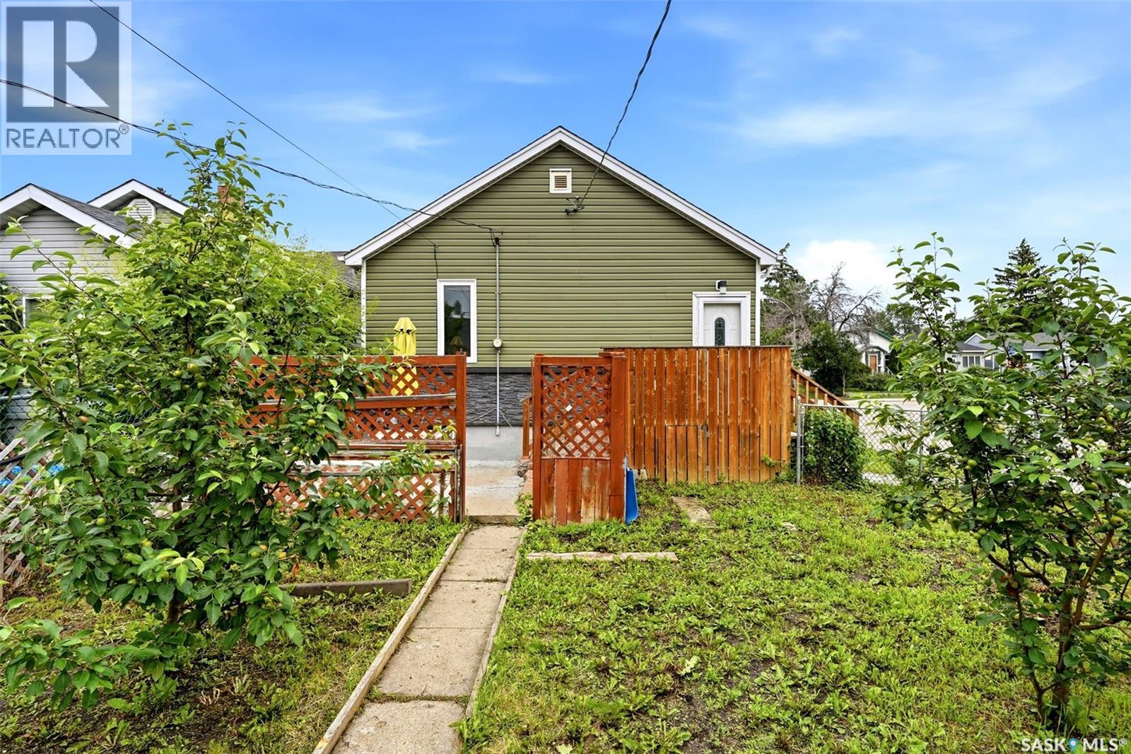 303 College Avenue, Regina, Saskatchewan  S4N 0W9 - Photo 37 - SK042092