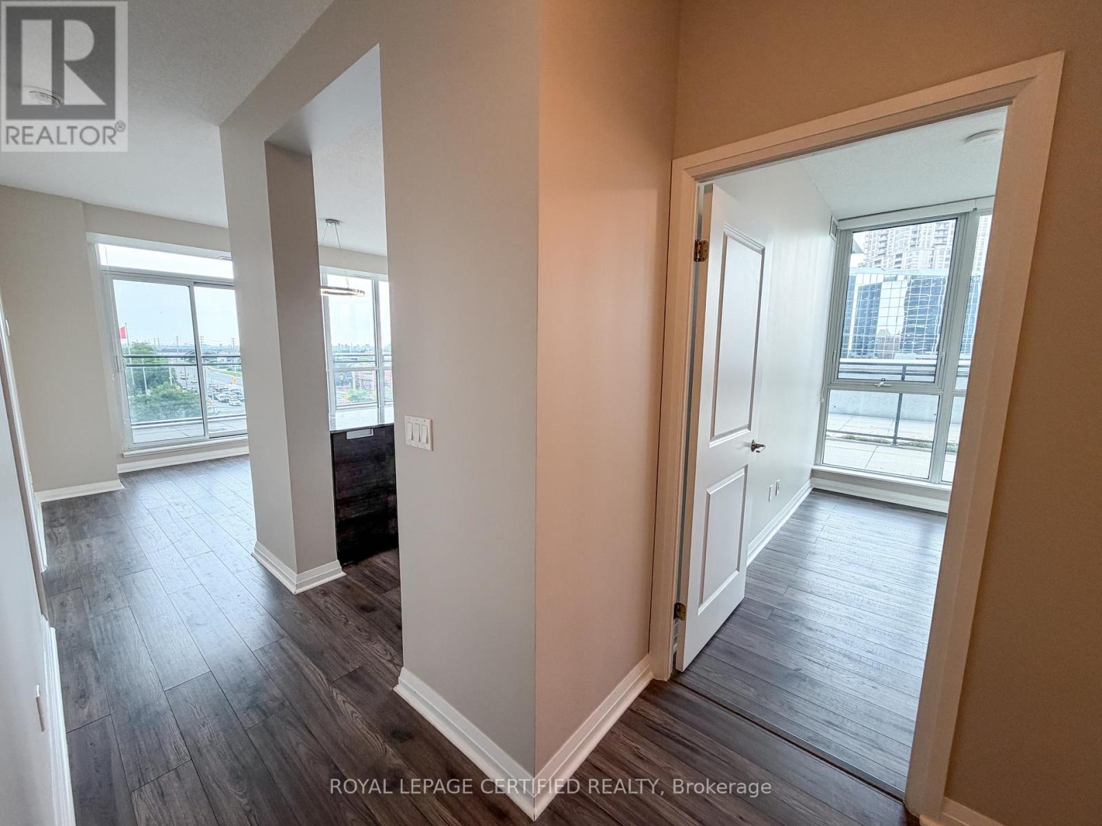 507 - 55 Eglinton Avenue W, Mississauga, Ontario L5R 0E4 - Photo 6 - W13504064