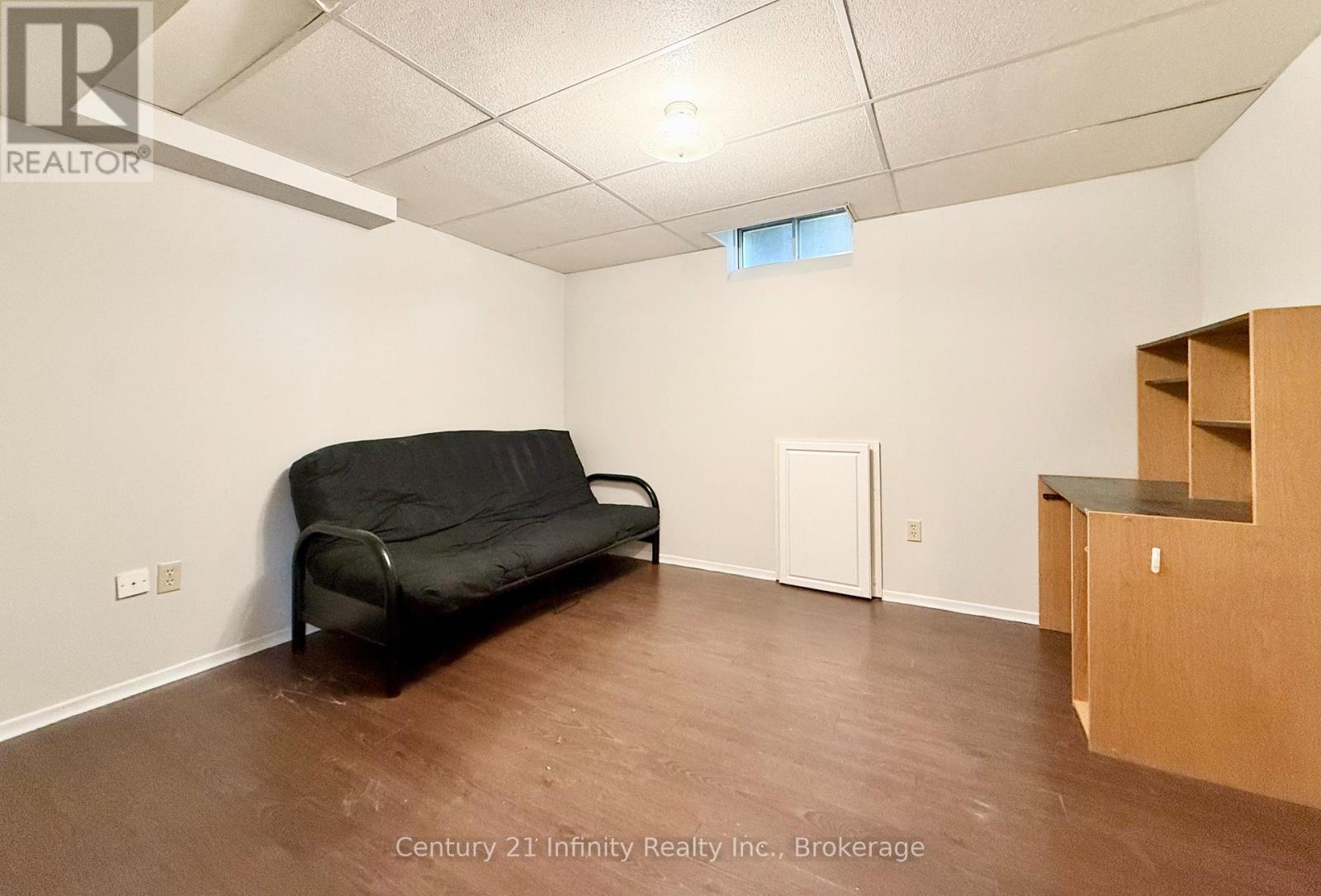 384 Leslie Street, Whitby, Ontario  L1N 7H2 - Photo 11 - E13545770