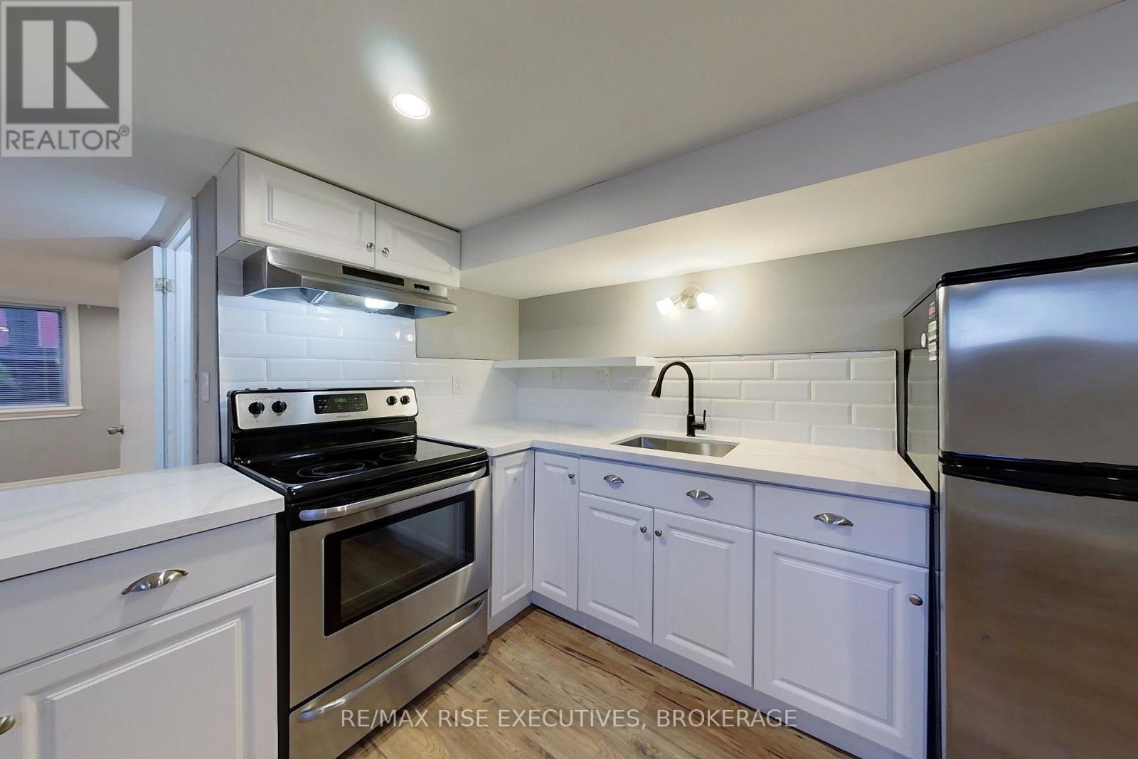 2 - 2 Howard Crescent, Kingston, Ontario  K7M 3C6 - Photo 8 - X13545792