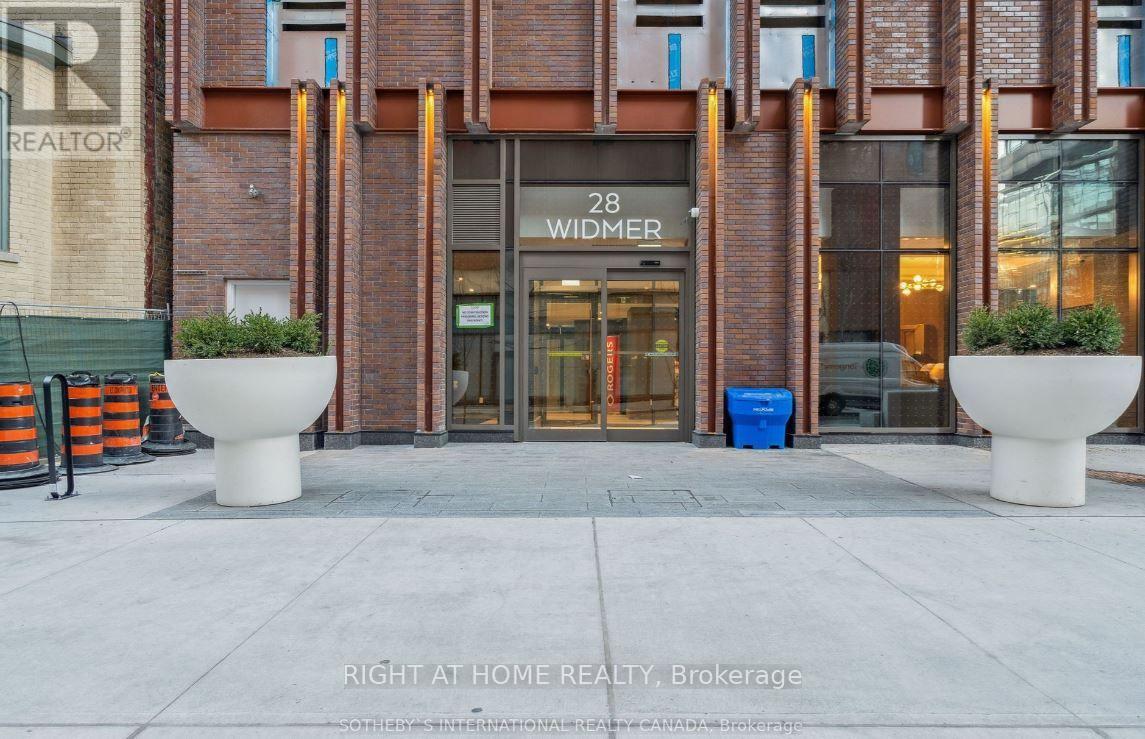 3720 - 28 Widmer Street, Toronto, Ontario M5V 0T2 - Photo 2 - C13544768