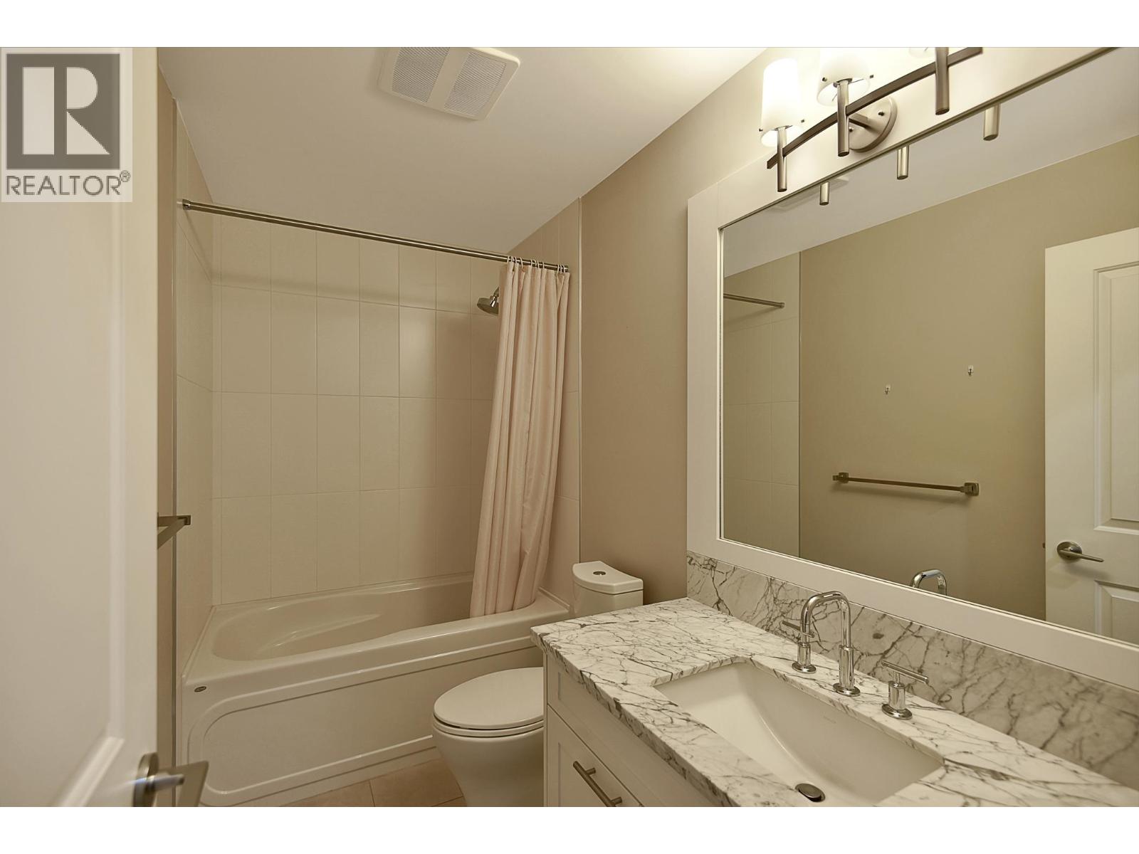 306 5665 Teredo Street, Sechelt, British Columbia  V7Z 0J2 - Photo 13 - R3144706