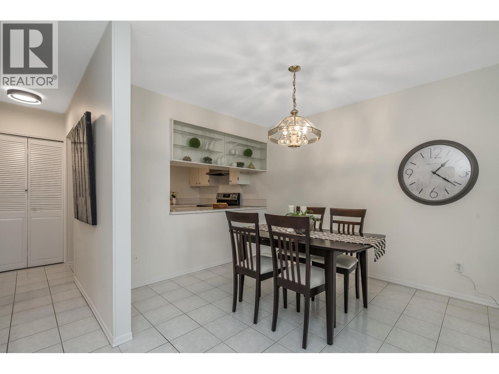 8 7371 Montecito Drive, Burnaby, British Columbia  V5A 1R4 - Photo 5 - R3144732