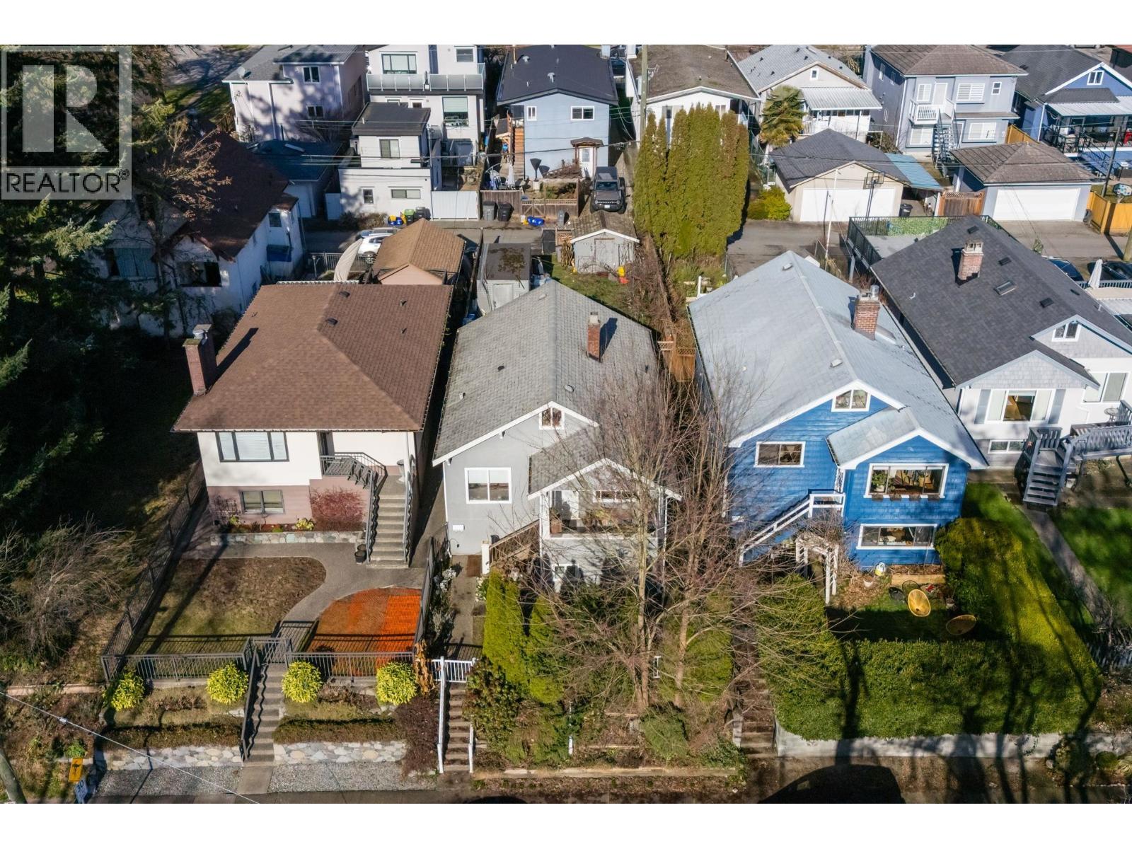 3617 Adanac Street, Vancouver, British Columbia  V5K 2P7 - Photo 2 - R3144723