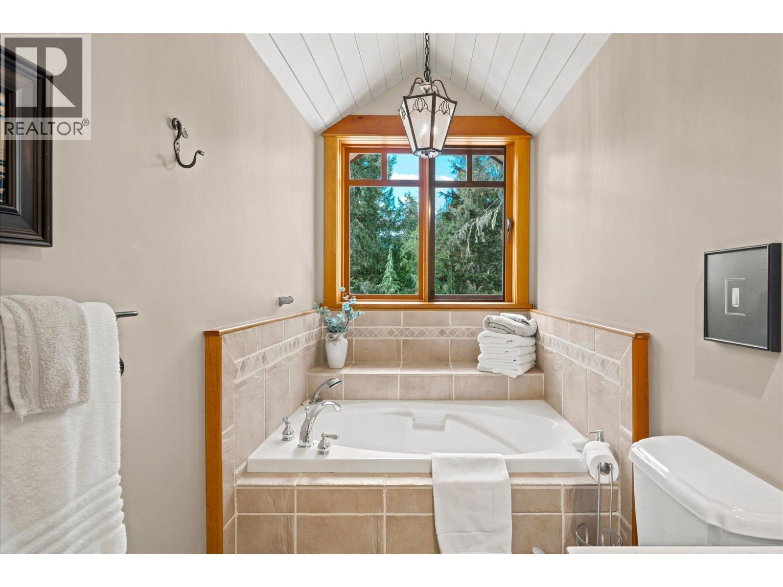 9583 Emerald Drive, Whistler, British Columbia  V8E 0G5 - Photo 30 - R3144726