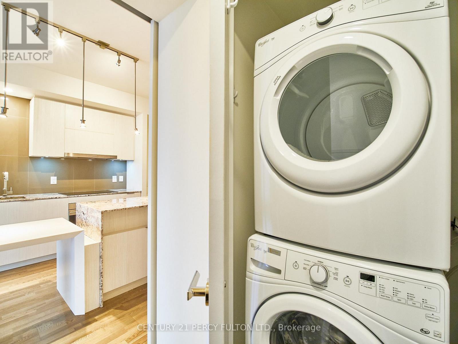 3605 - 1 Bloor Street E, Toronto, Ontario  M4W 1A9 - Photo 13 - C13545808