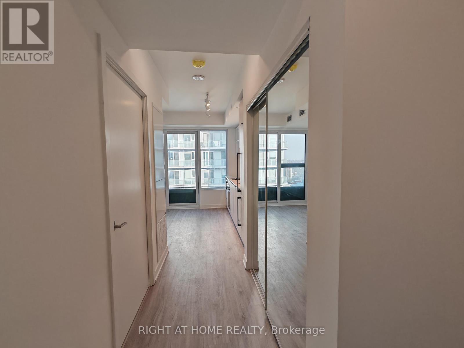 2007 - 252 Church Street, Toronto, Ontario  M5B 0E6 - Photo 11 - C13545824