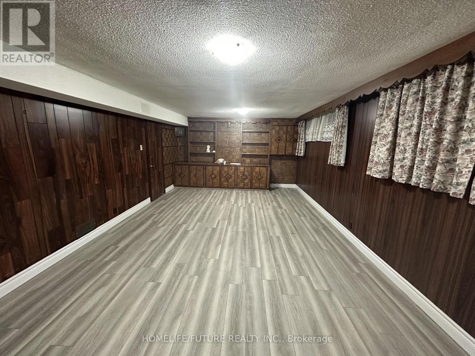 Bsmt - 27 Kells Avenue, Toronto, Ontario M1K 4W6 - Photo 2 - E13545714
