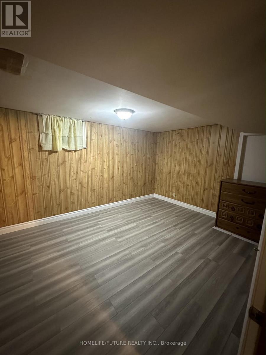 Bsmt - 27 Kells Avenue, Toronto, Ontario M1K 4W6 - Photo 7 - E13545714