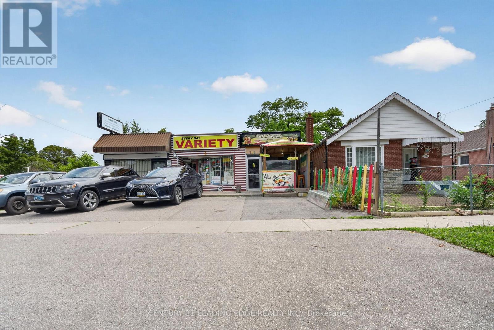 741 Pharmacy Avenue, Toronto, Ontario  M1L 3J4 - Photo 4 - E13545756