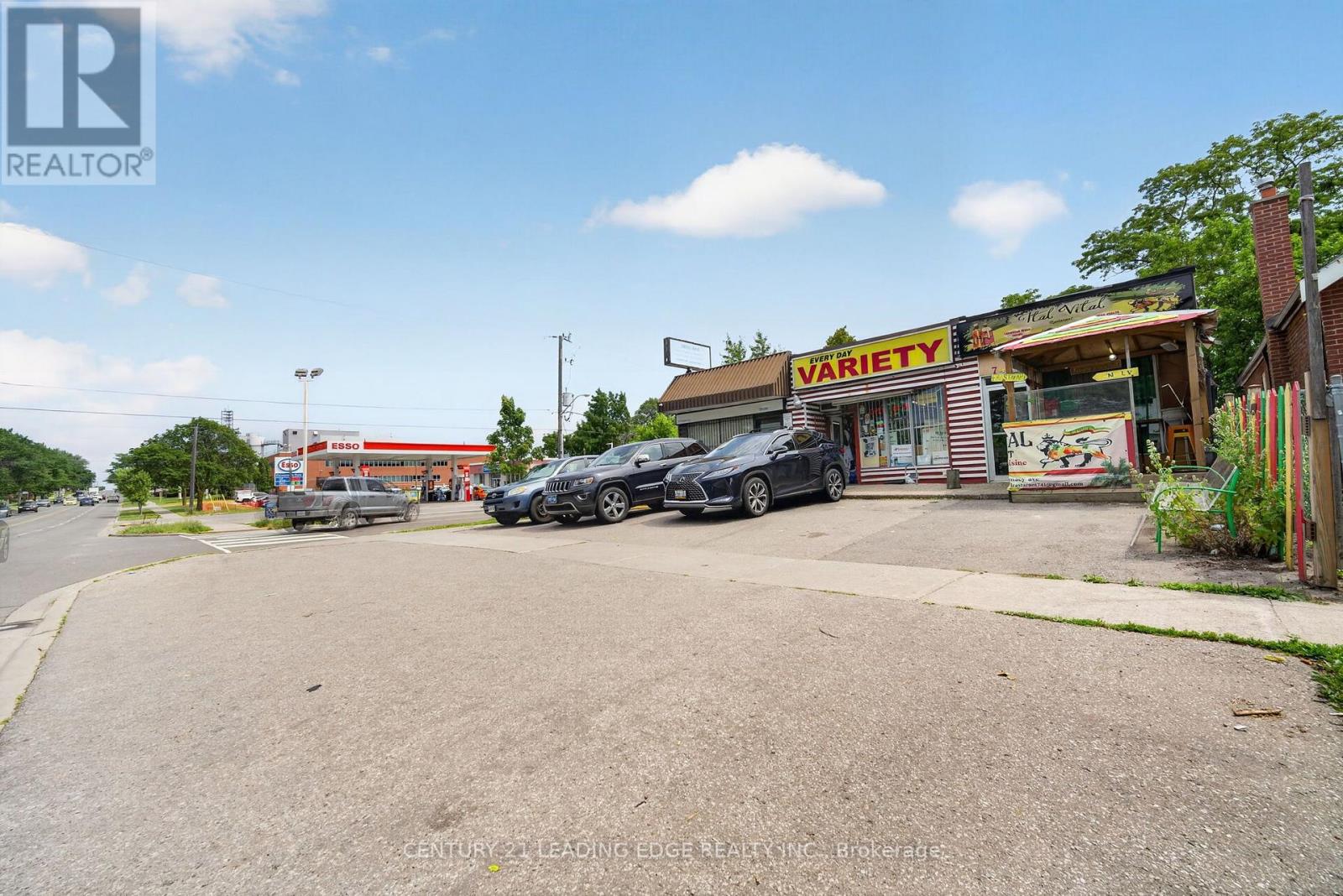 741 Pharmacy Avenue, Toronto, Ontario  M1L 3J4 - Photo 6 - E13545756