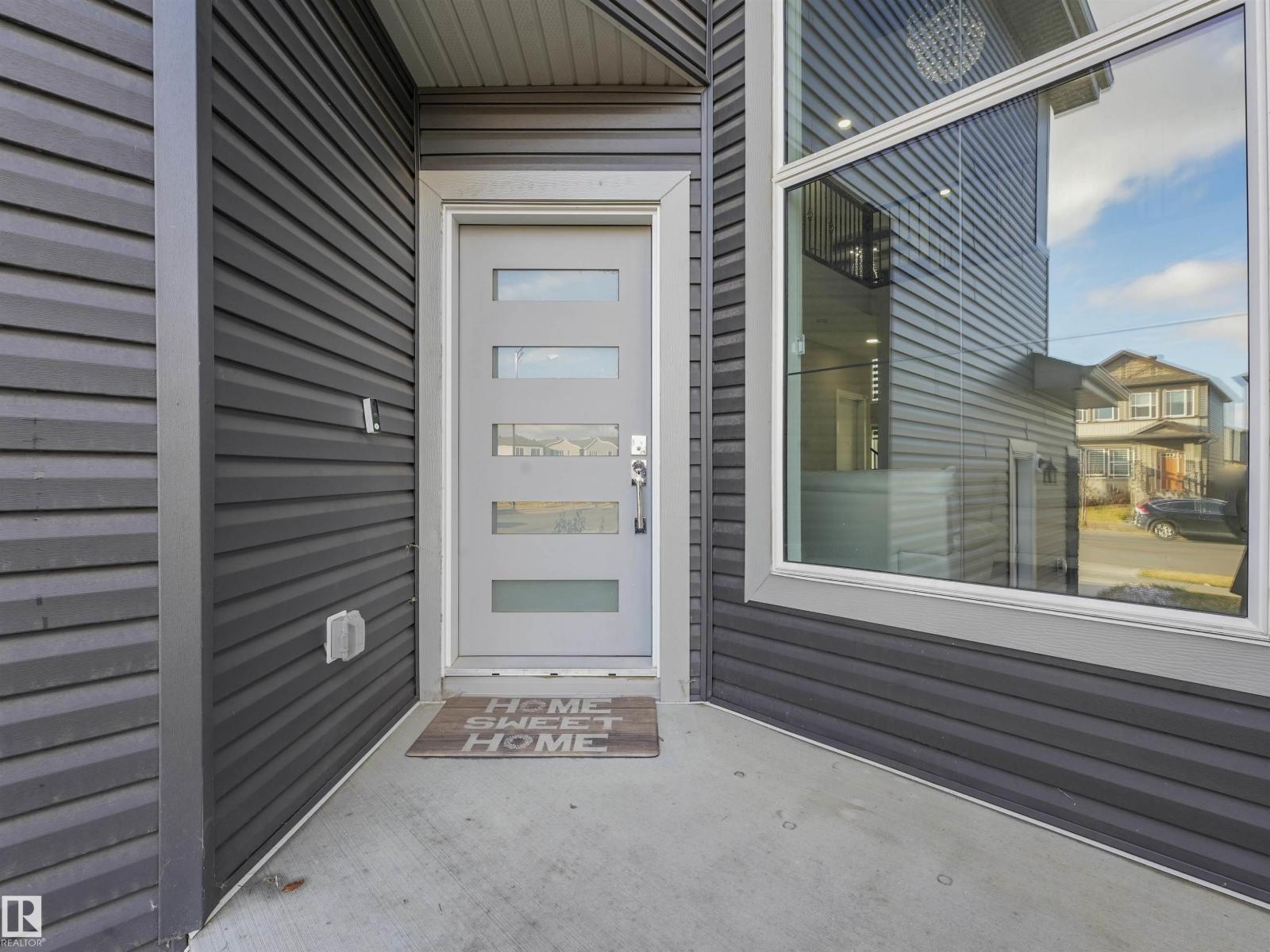 2412 14 Av NW, Edmonton, Alberta  T6T 2J8 - Photo 4 - E4497987