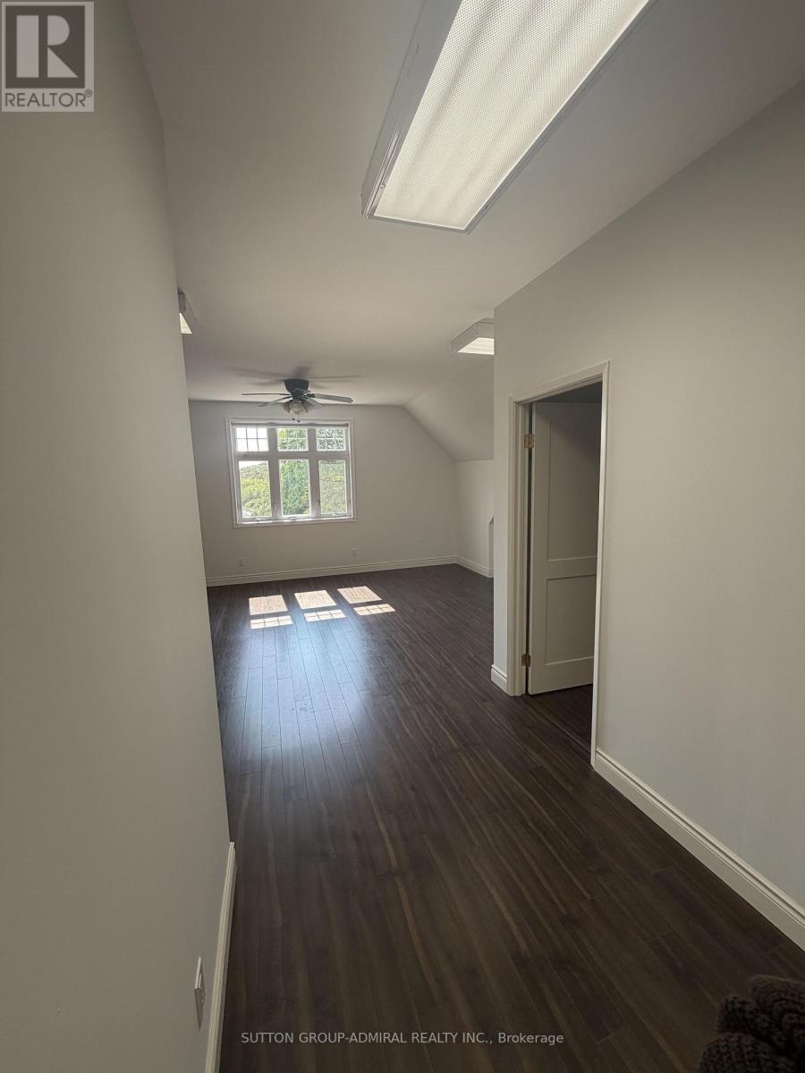 1206 Centre Street, Vaughan, Ontario L4J 3M9 - Photo 2 - N13545752