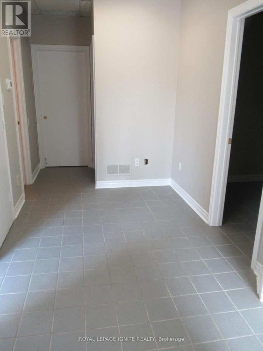 32 - 400 Creditstone Road, Vaughan, Ontario  L4K 3Z3 - Photo 10 - N13481762