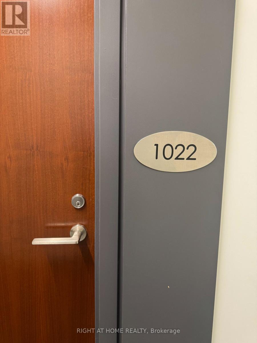 1022 - 160 Flemington Road, Toronto, Ontario  M6A 0A9 - Photo 2 - W13536088