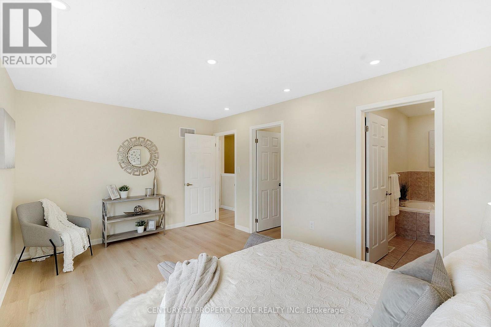 30 Apple Valley Way Drive, Brampton, Ontario  L6P 3R3 - Photo 17 - W13545676