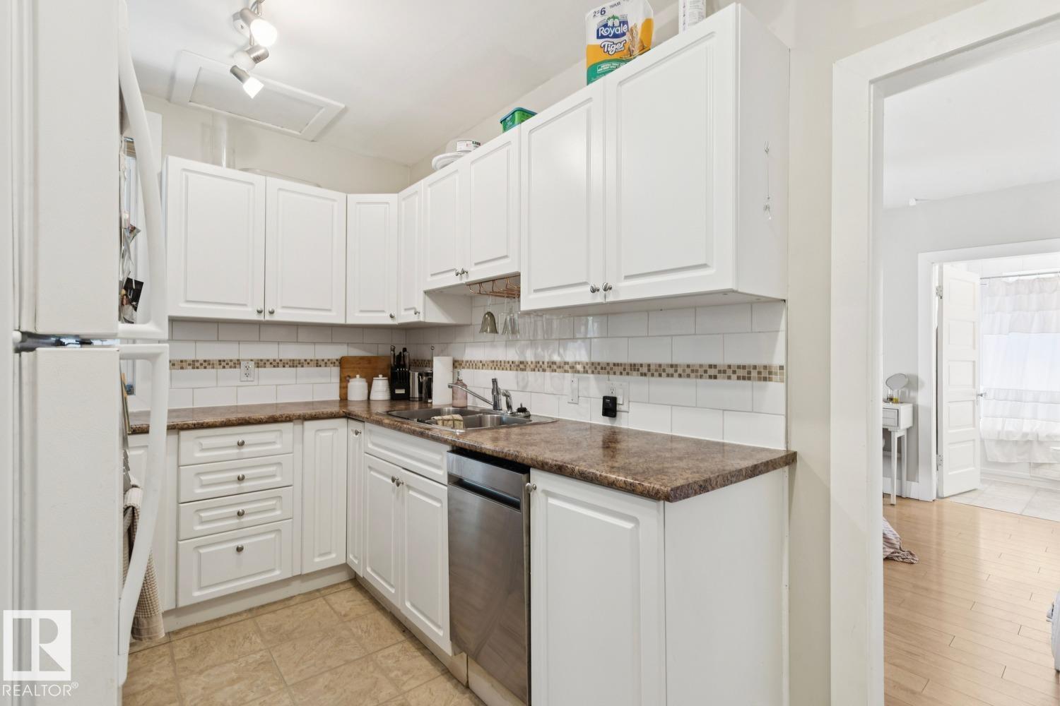 11229 99 Av NW, Edmonton, Alberta  T5K 0G9 - Photo 7 - E4497788