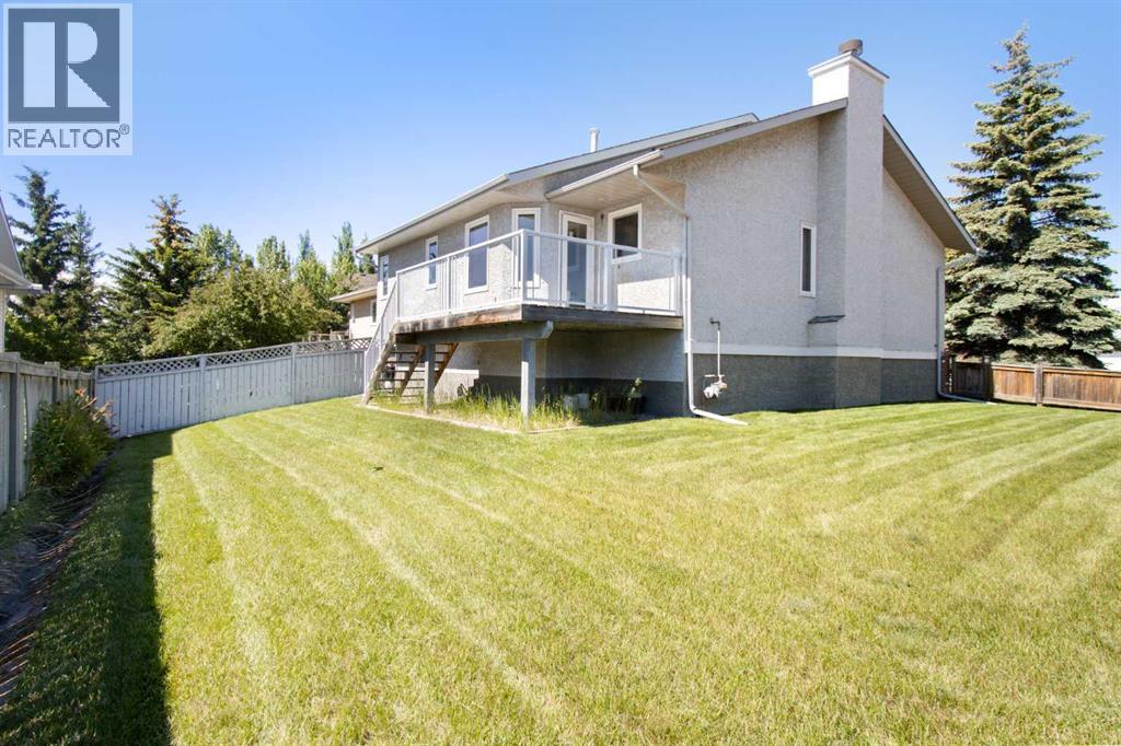 18 West Park Place, Cochrane, Alberta  T4C 1J7 - Photo 38 - A2326015