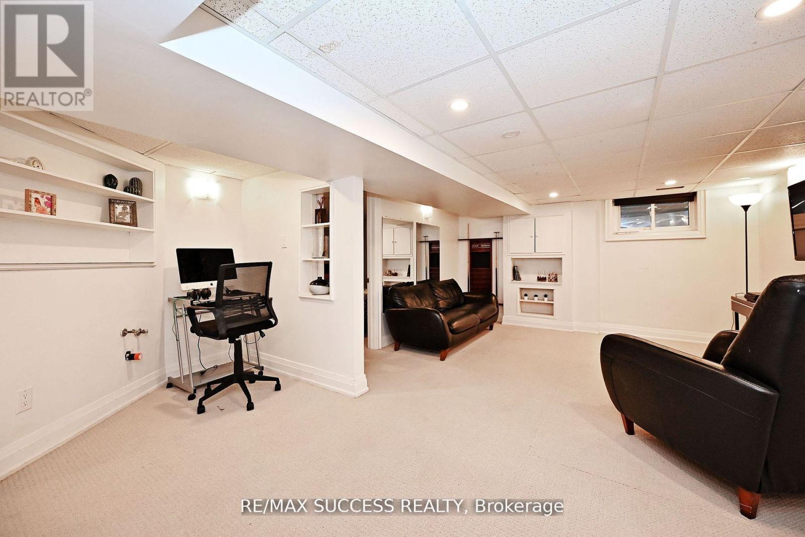 492 Sherin Drive, Oakville, Ontario  L6L 4J8 - Photo 33 - W12878136
