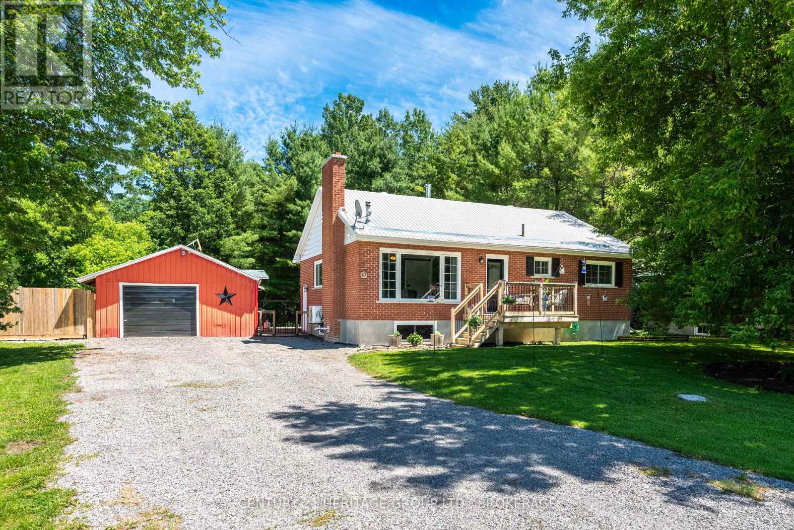 471 Lyndhurst Road, Leeds And The Thousand Islands, Ontario K0E 1N0 - Photo 2 - X13545916