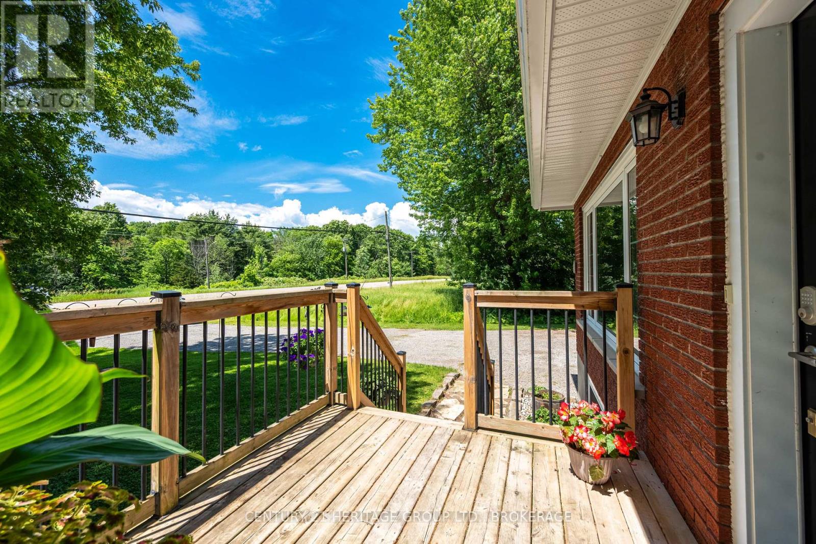 471 Lyndhurst Road, Leeds And The Thousand Islands, Ontario K0E 1N0 - Photo 4 - X13545916