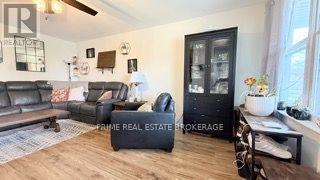 102 Patience Crescent, London South, Ontario  N6E 2L1 - Photo 3 - X13545982