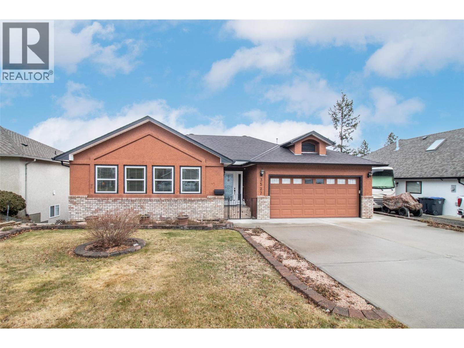 3527 Glen Eagles Drive