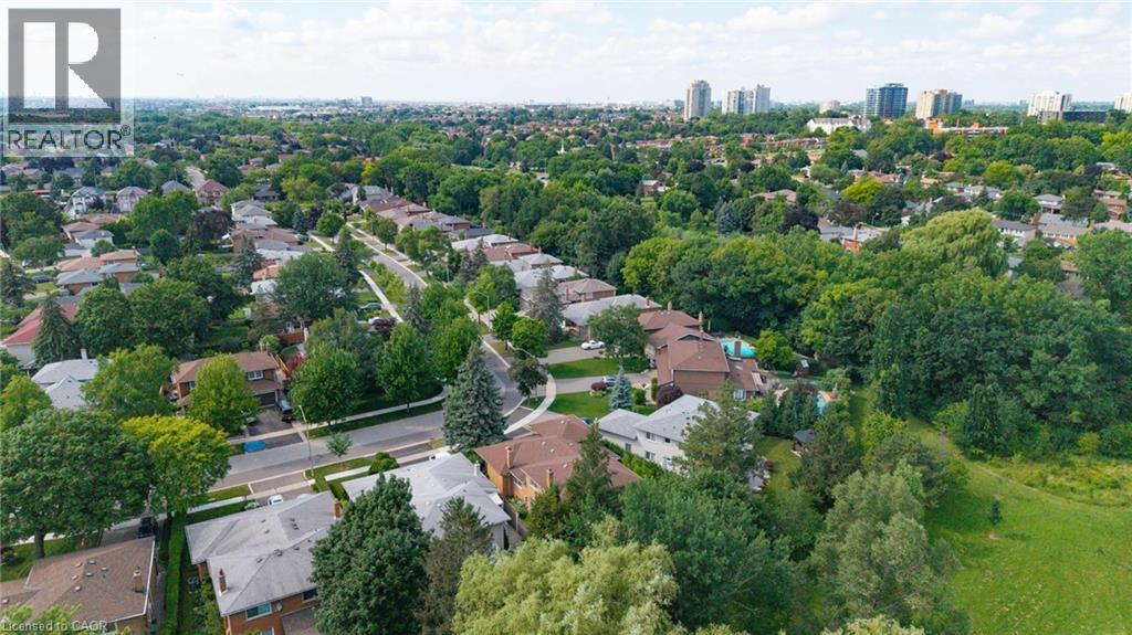 3577 Bluestream Crescent, Mississauga, Ontario  L4Y 3S5 - Photo 48 - 40846710