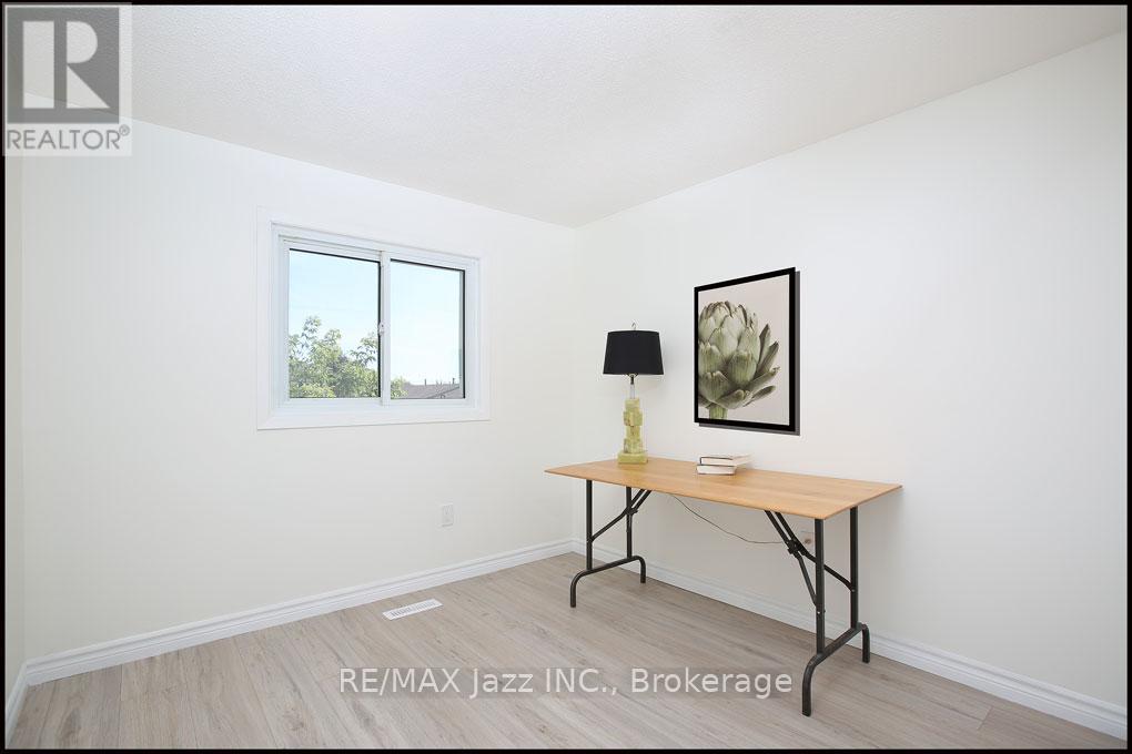 90 - 611 Galahad Drive, Oshawa, Ontario  L1K 1M1 - Photo 11 - E13545954