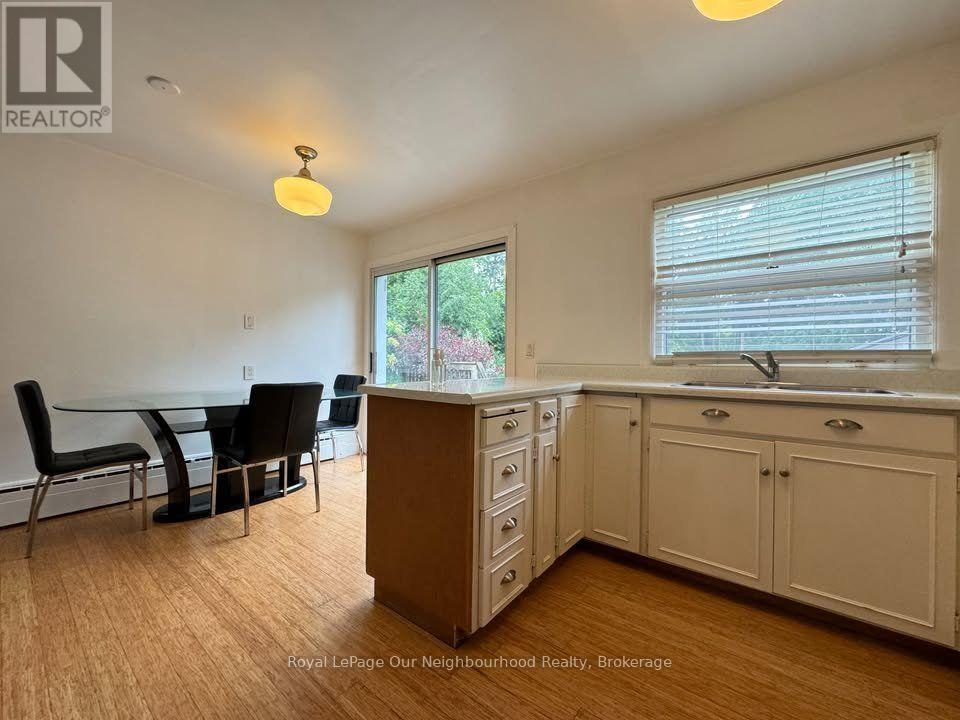 Main - 73 Eugenia Street, Barrie, Ontario  L4M 1P9 - Photo 11 - S13546020