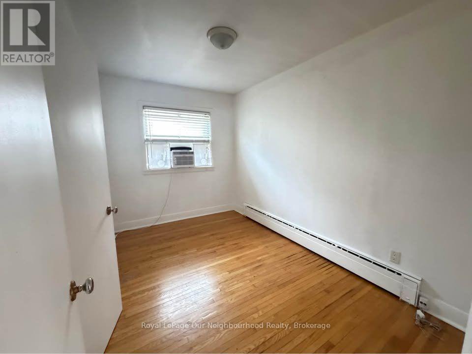 Main - 73 Eugenia Street, Barrie, Ontario  L4M 1P9 - Photo 18 - S13546020