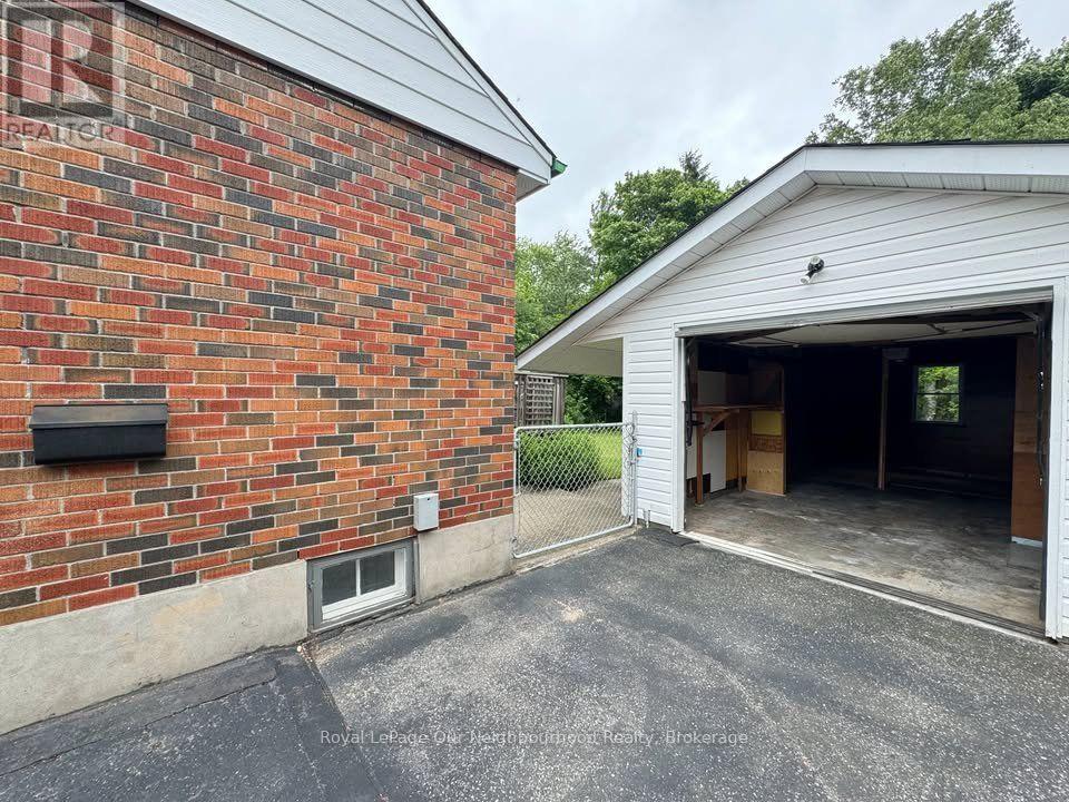 Main - 73 Eugenia Street, Barrie, Ontario  L4M 1P9 - Photo 35 - S13546020