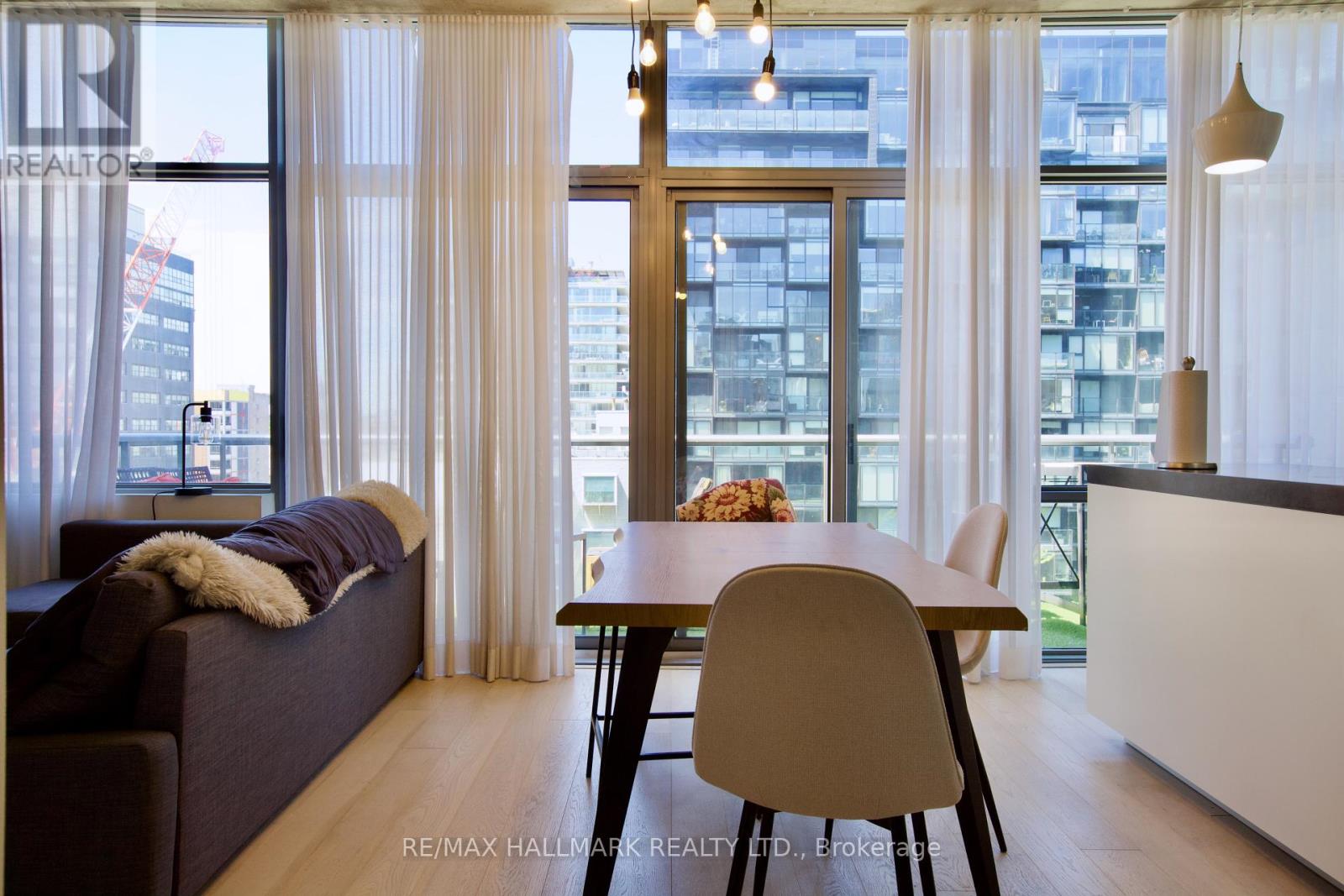 1010 - 55 Stewart Street, Toronto, Ontario  M5V 2V1 - Photo 1 - C13545862
